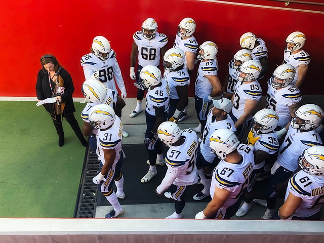 也强调内心 也强调内心